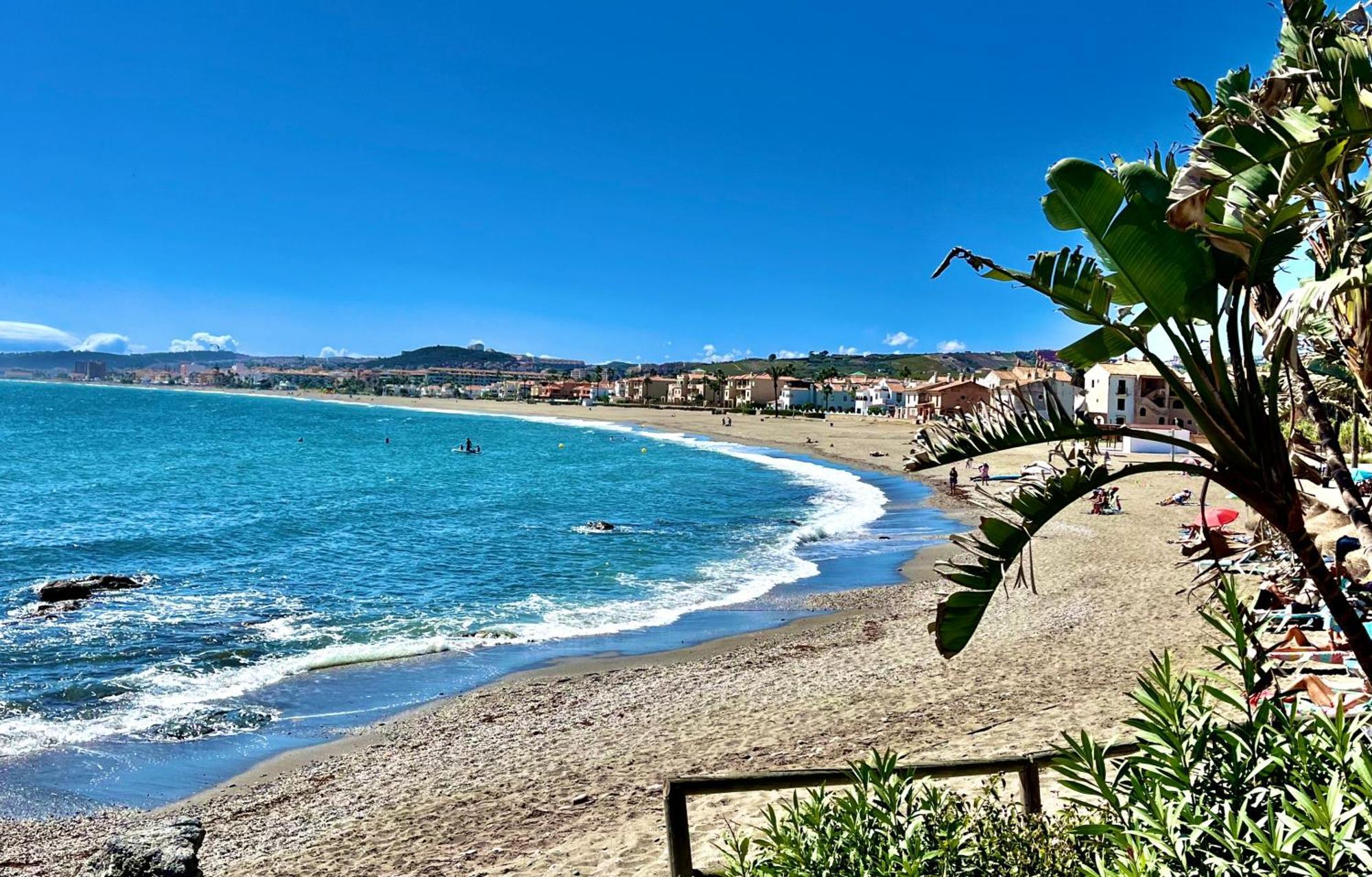 Atico Con Gran Terraza A 50 Metros De La Playa De Casares Apartment