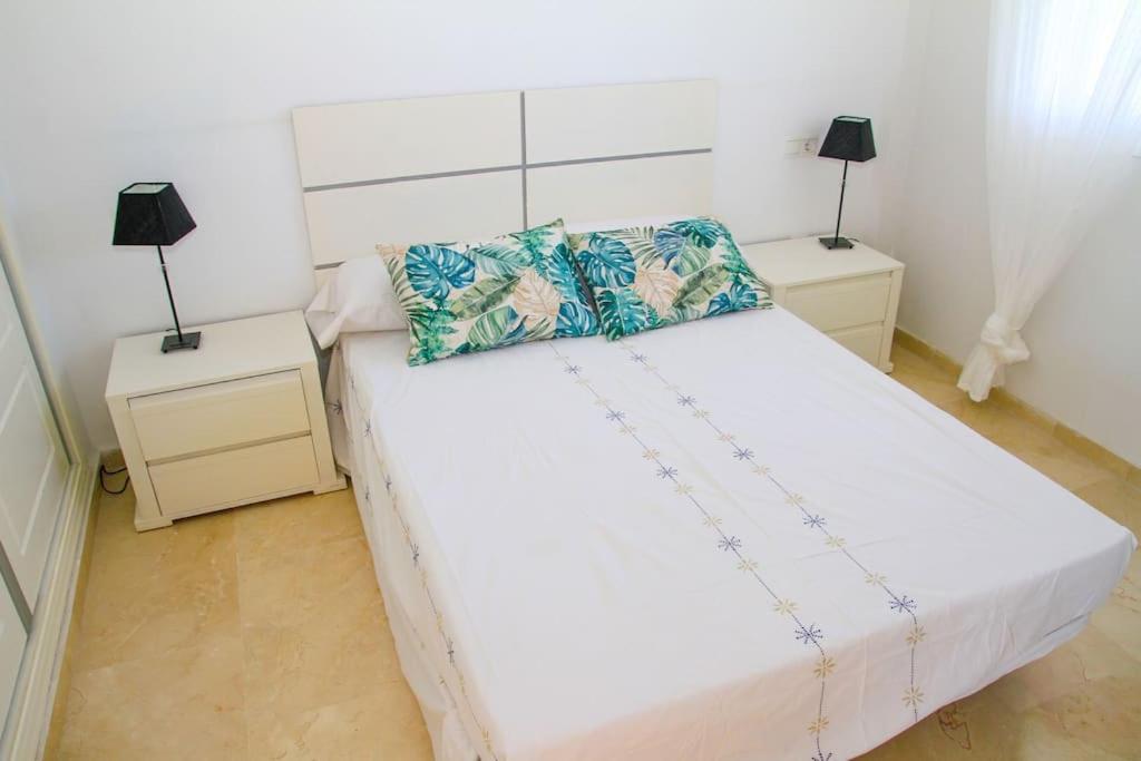 Atico Con Gran Terraza A 50 Metros De La Playa De Casares